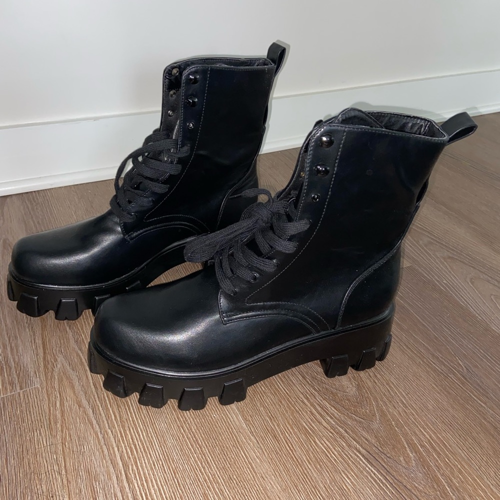 Brand new combat boots
